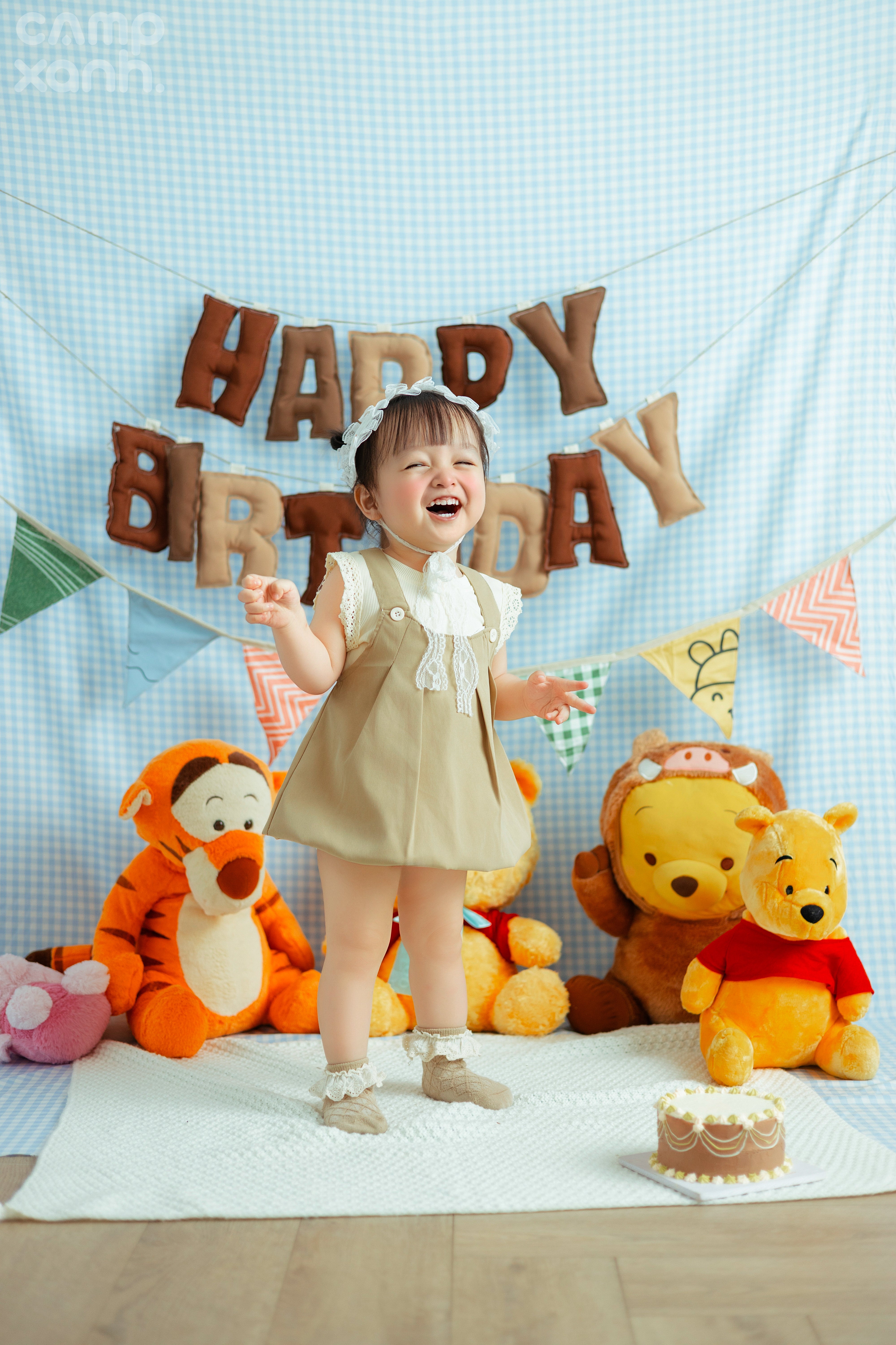 SINH NHẬT GẤU POOH - BÉ GÁI