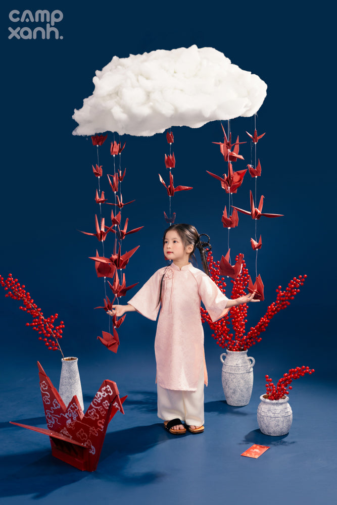 Hạc Đỏ Đón Xuân