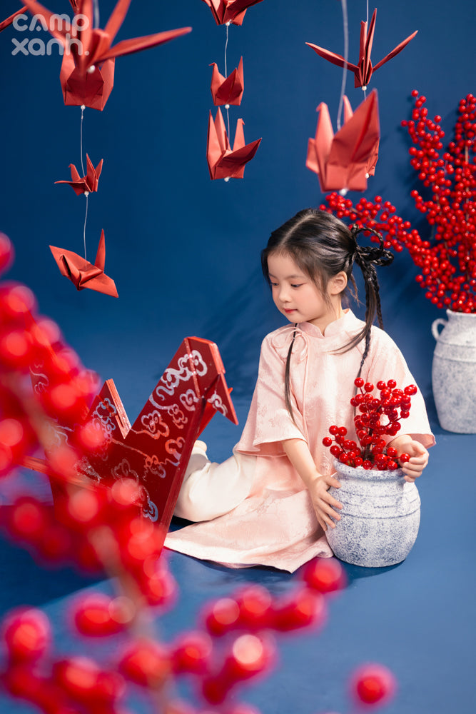 Hạc Đỏ Đón Xuân