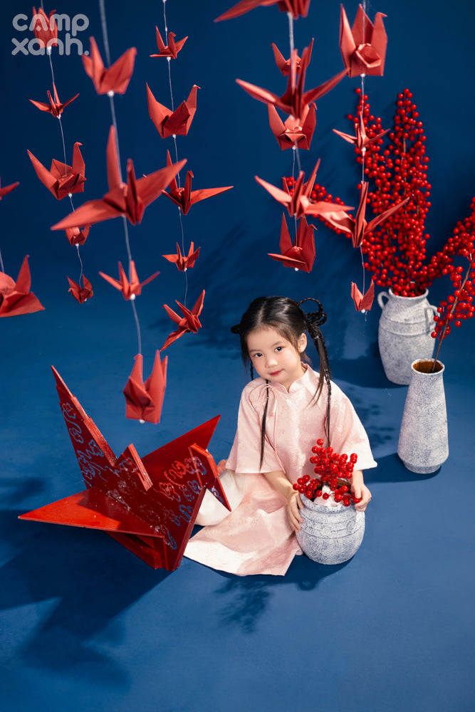 Hạc Đỏ Đón Xuân