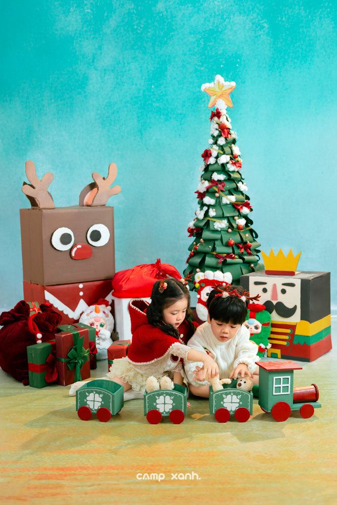 Merry Boxland