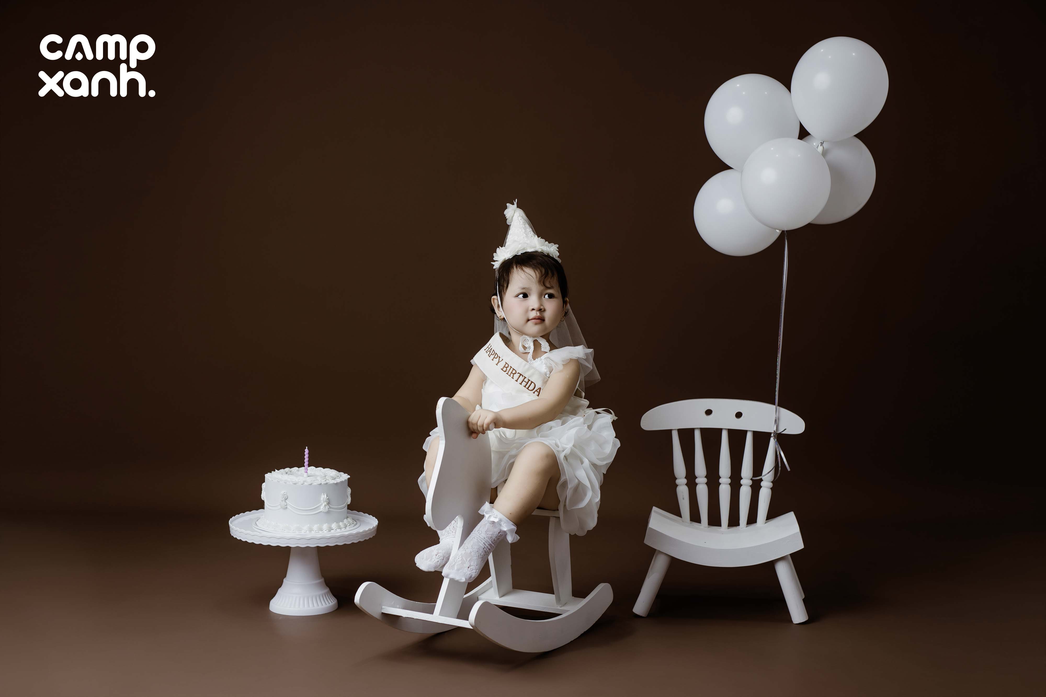 Sinh nhật phông nâu