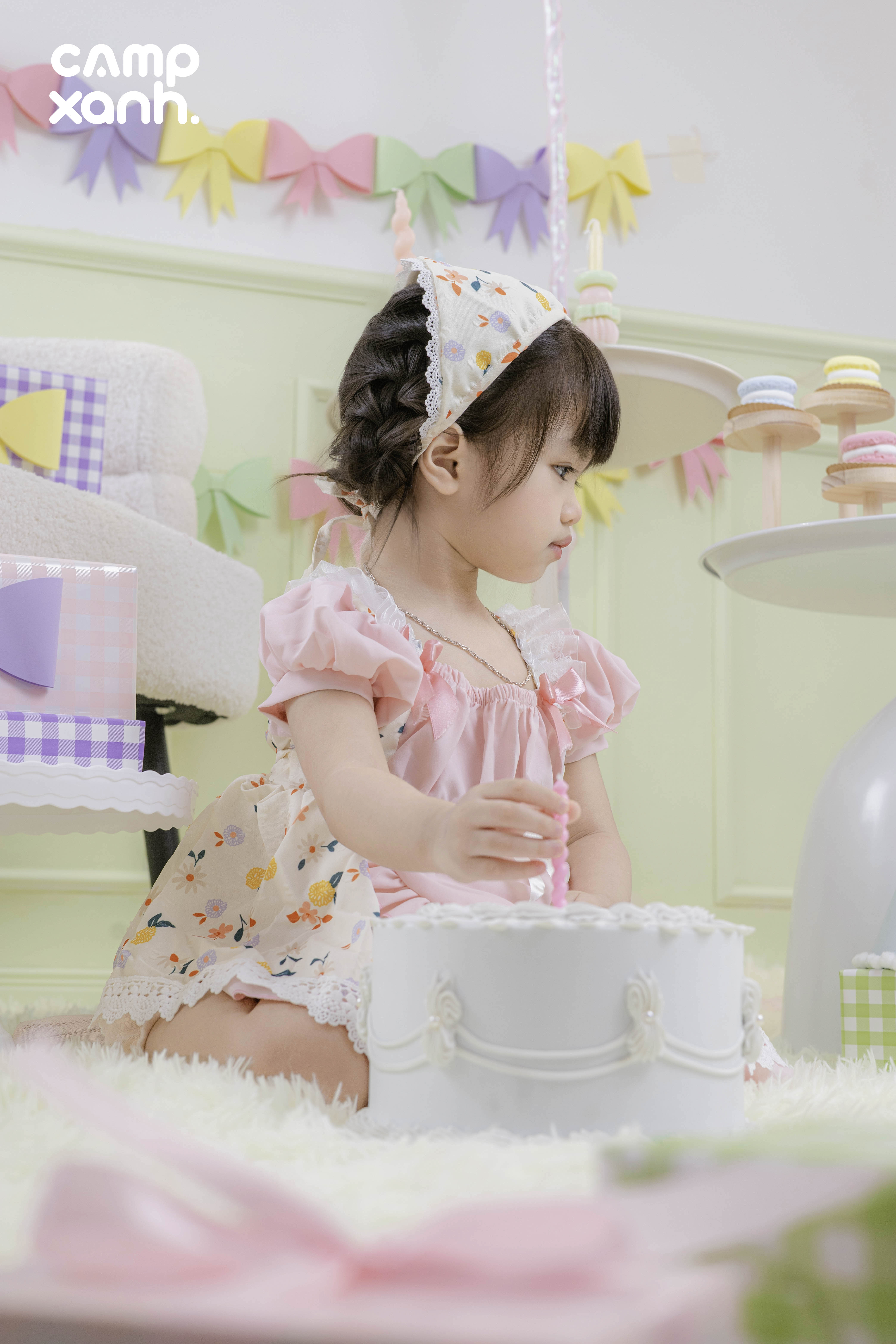 Tiệc trà của nàng thơ