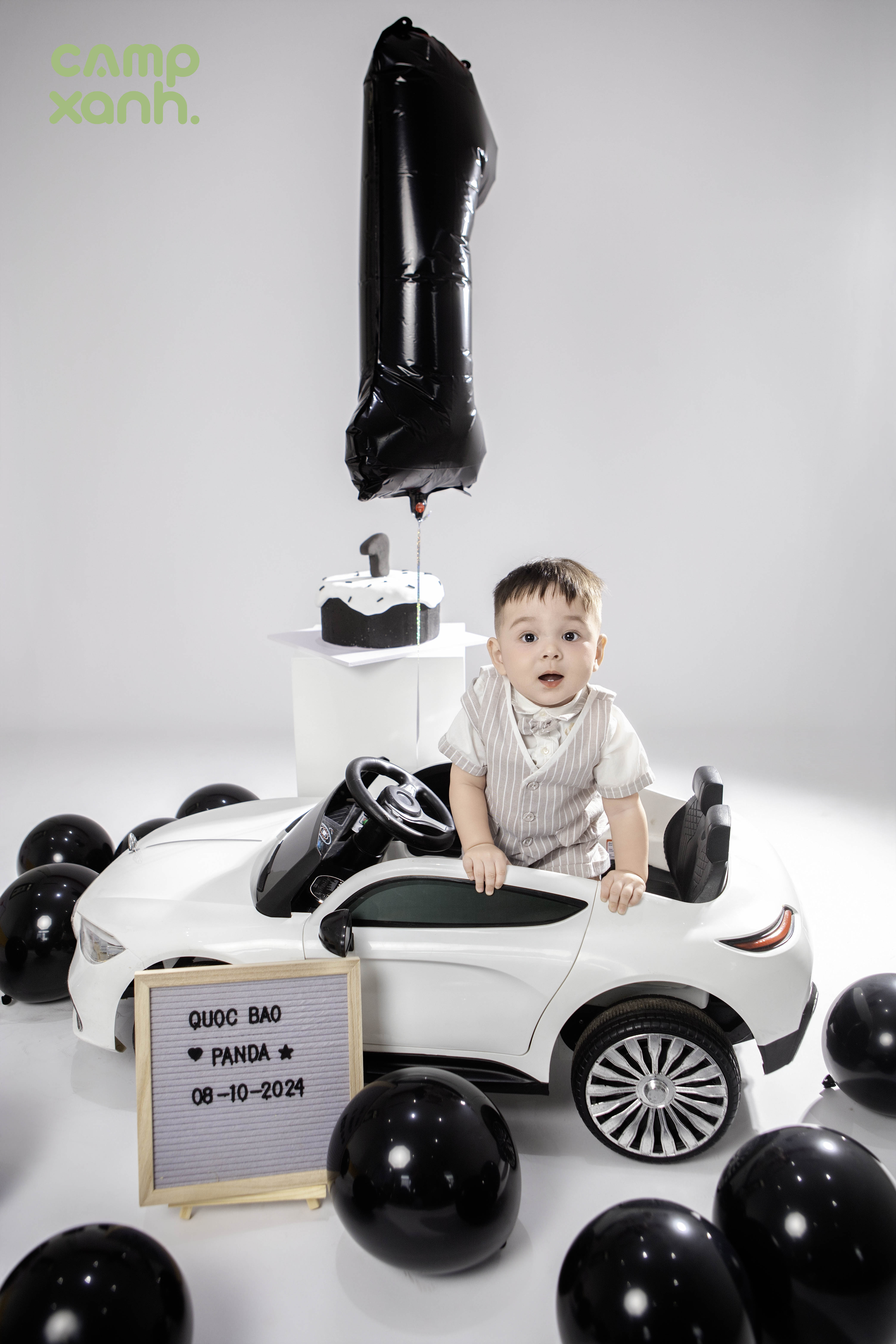 Sinh nhật ô tô và bóng bay